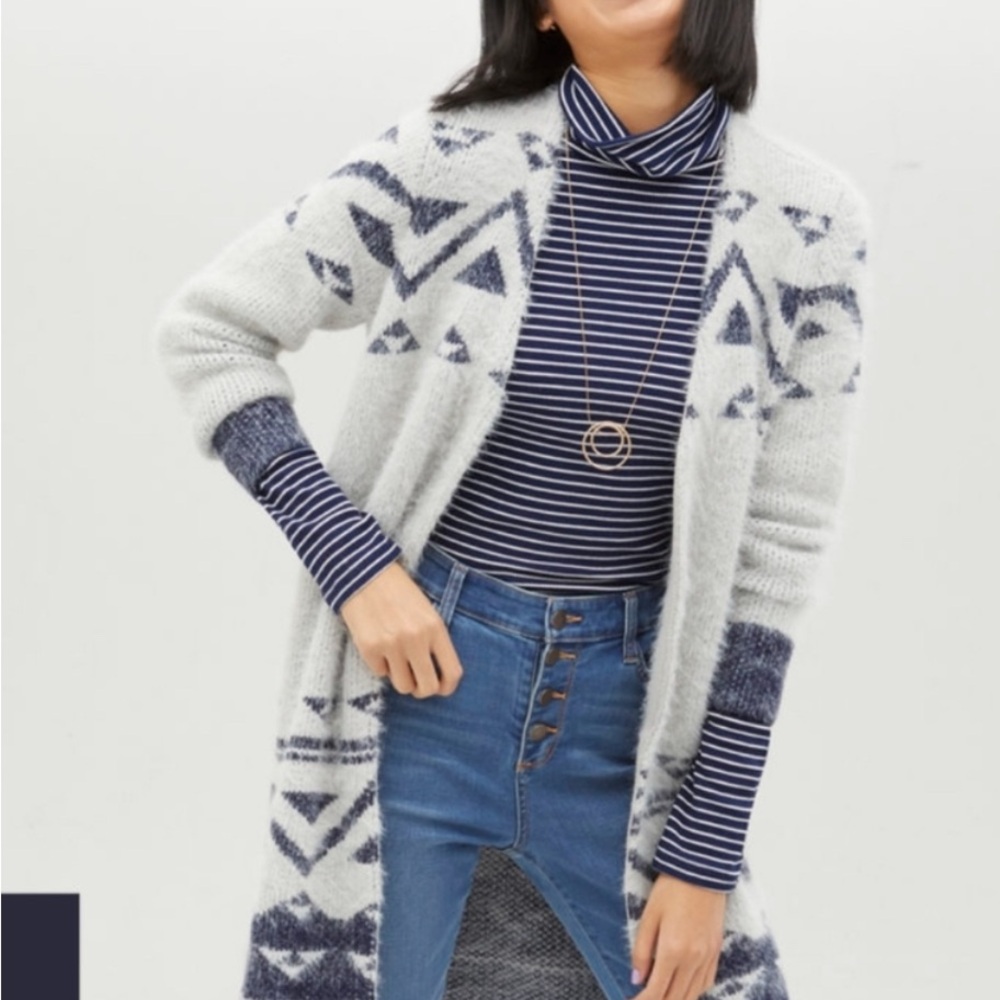 a.n.a Women's Cardigan - Cream and Blue Geometric